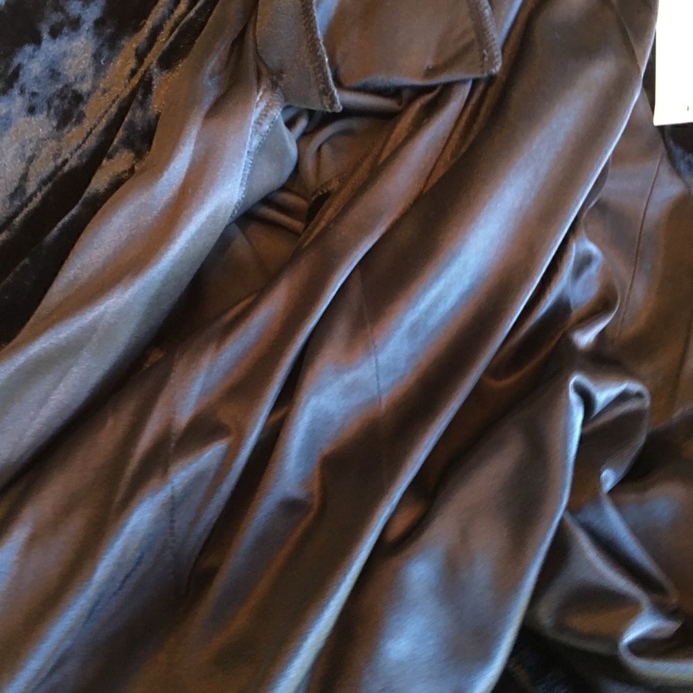 14 Luxurious Blazer BCBG - A perfect accompaniment - Picture 8 of 8